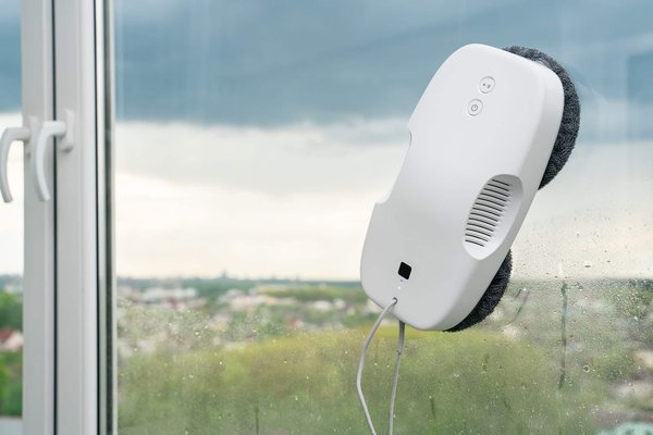 Quelles sont les bonnes raisons d'investir dans un robot lave-vitre ?